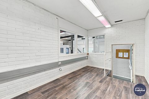 Image 6/23