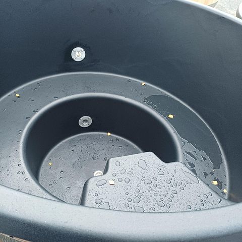 Image 4/9
