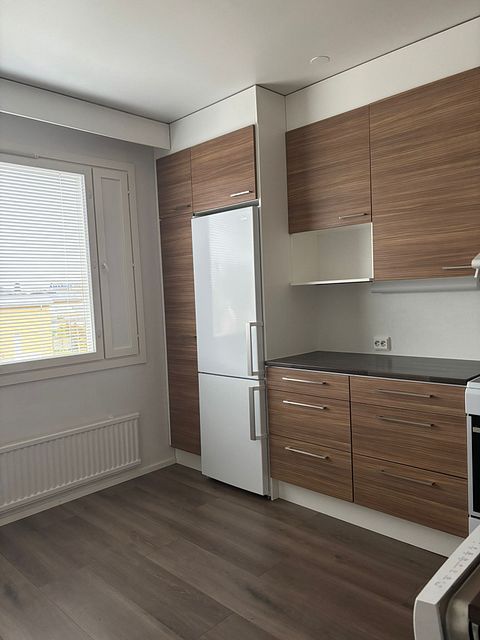 Image 10/11
