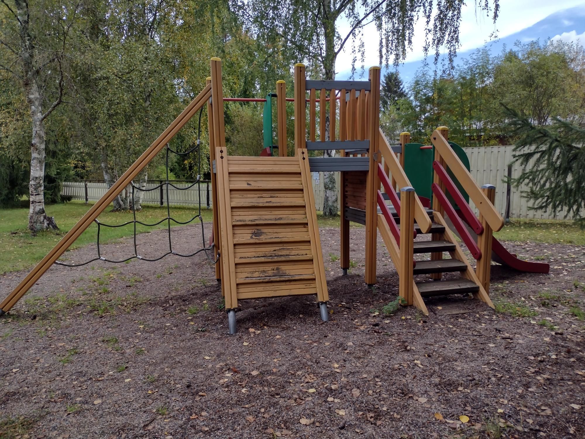 Image 4/6