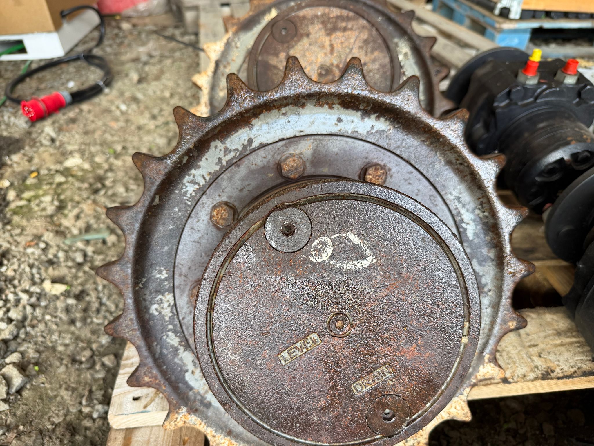 Image 8/9