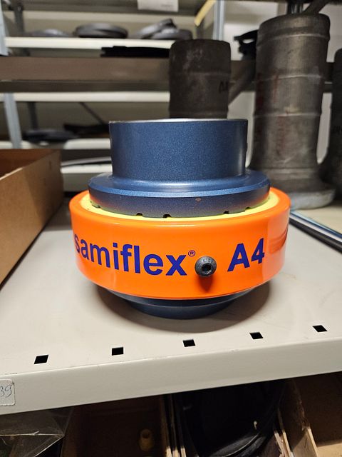 Image 1/4
