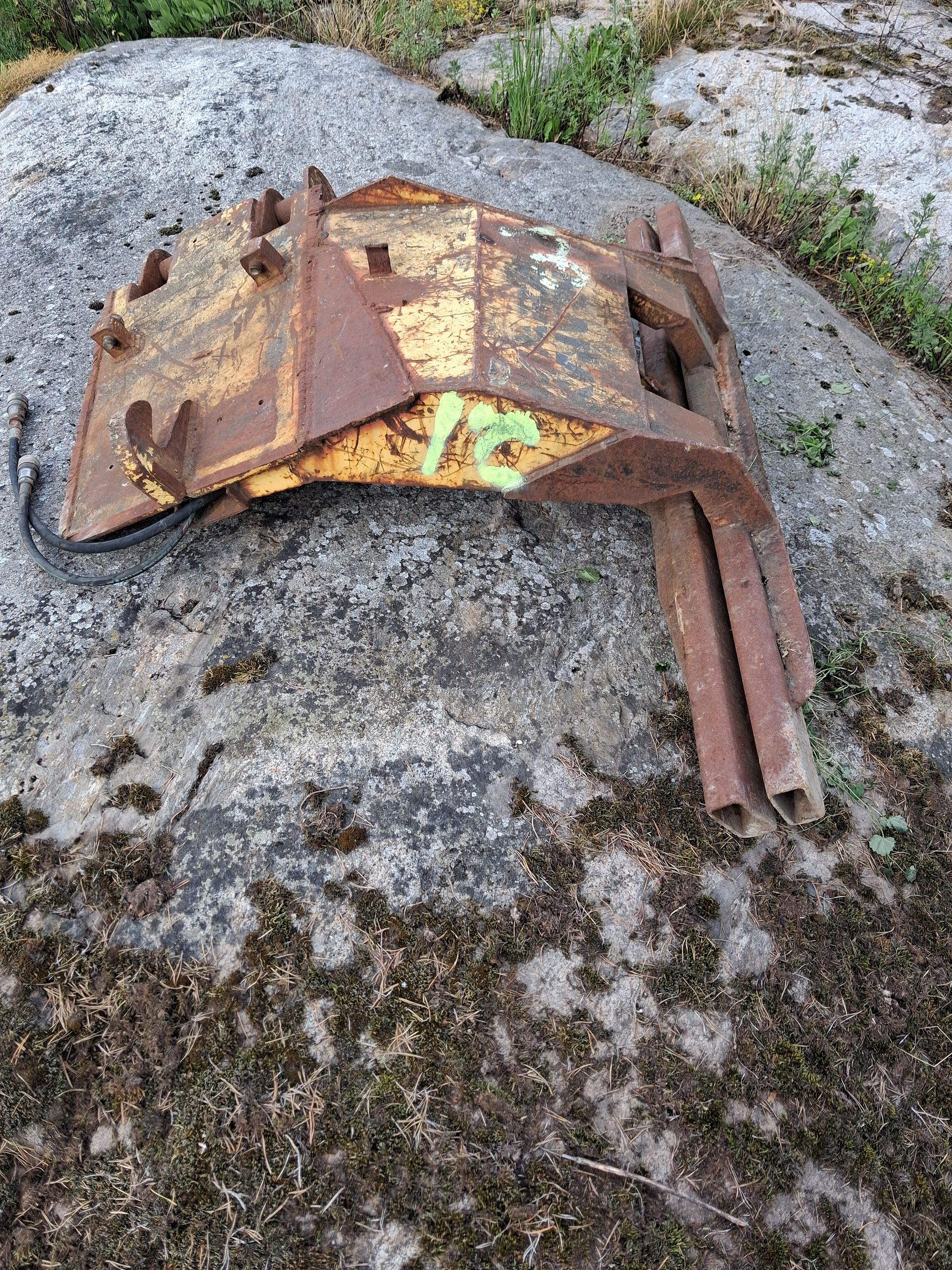 Image 1/7
