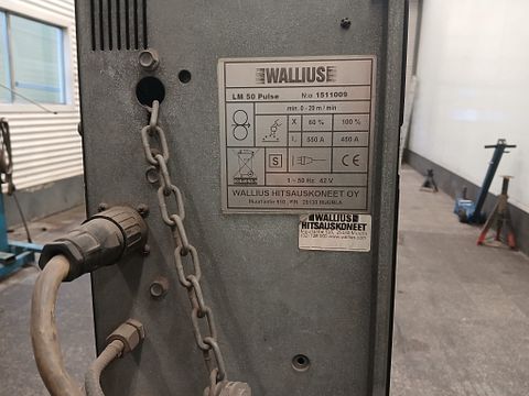 Image 8/8
