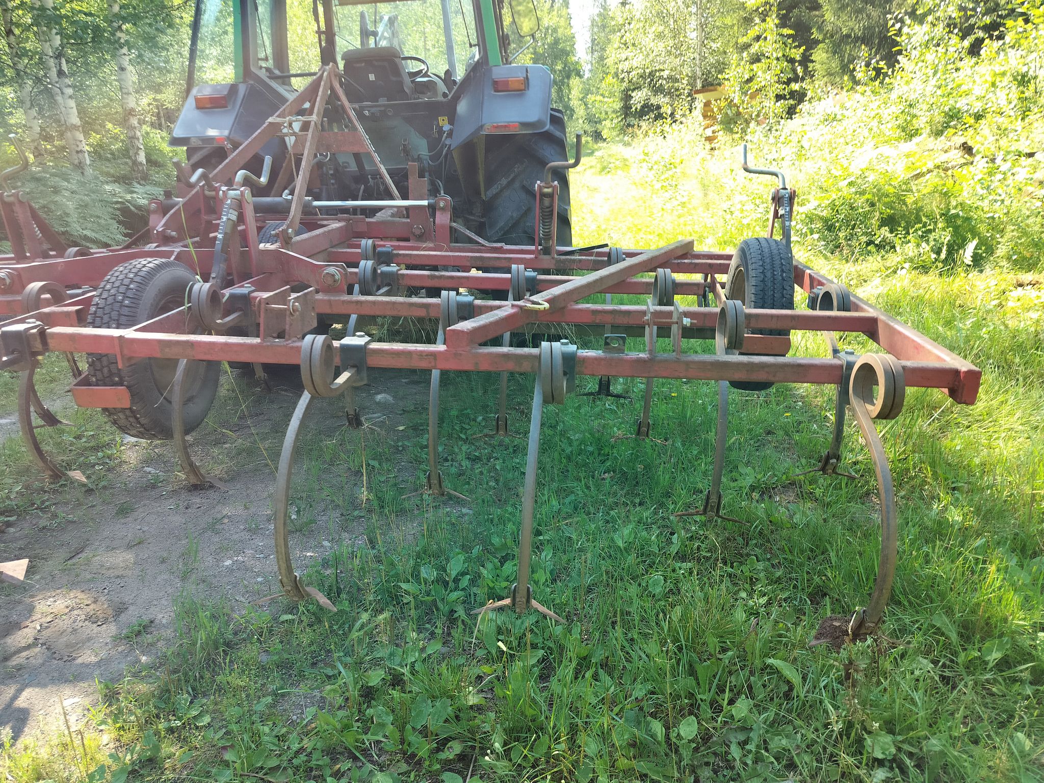 Image 5/8
