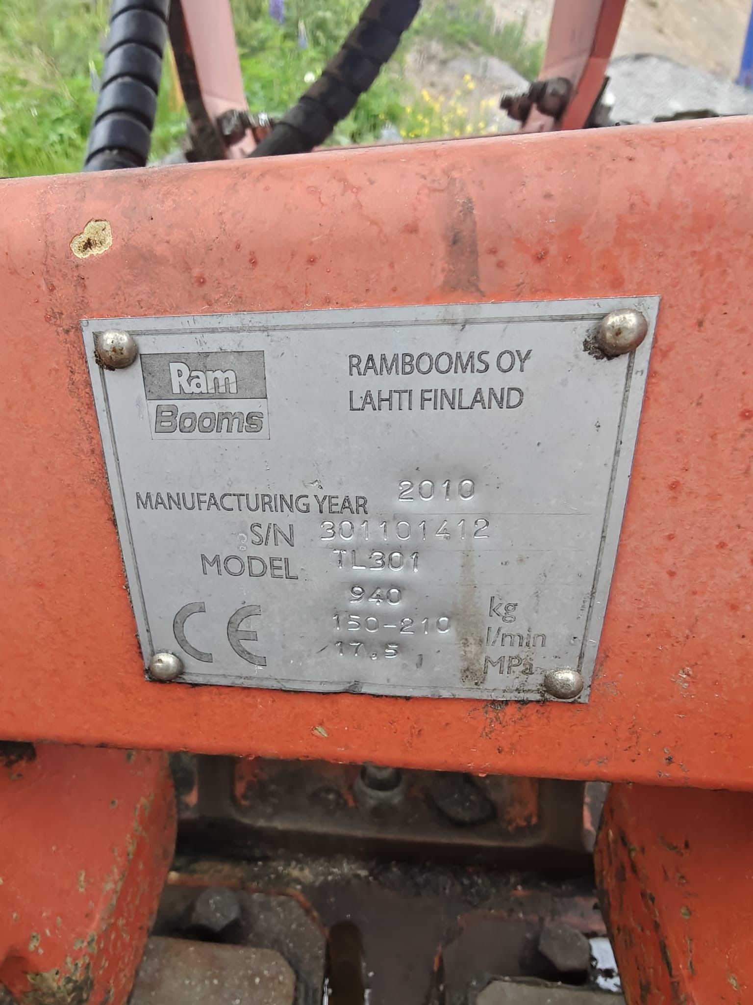 Image 2/6
