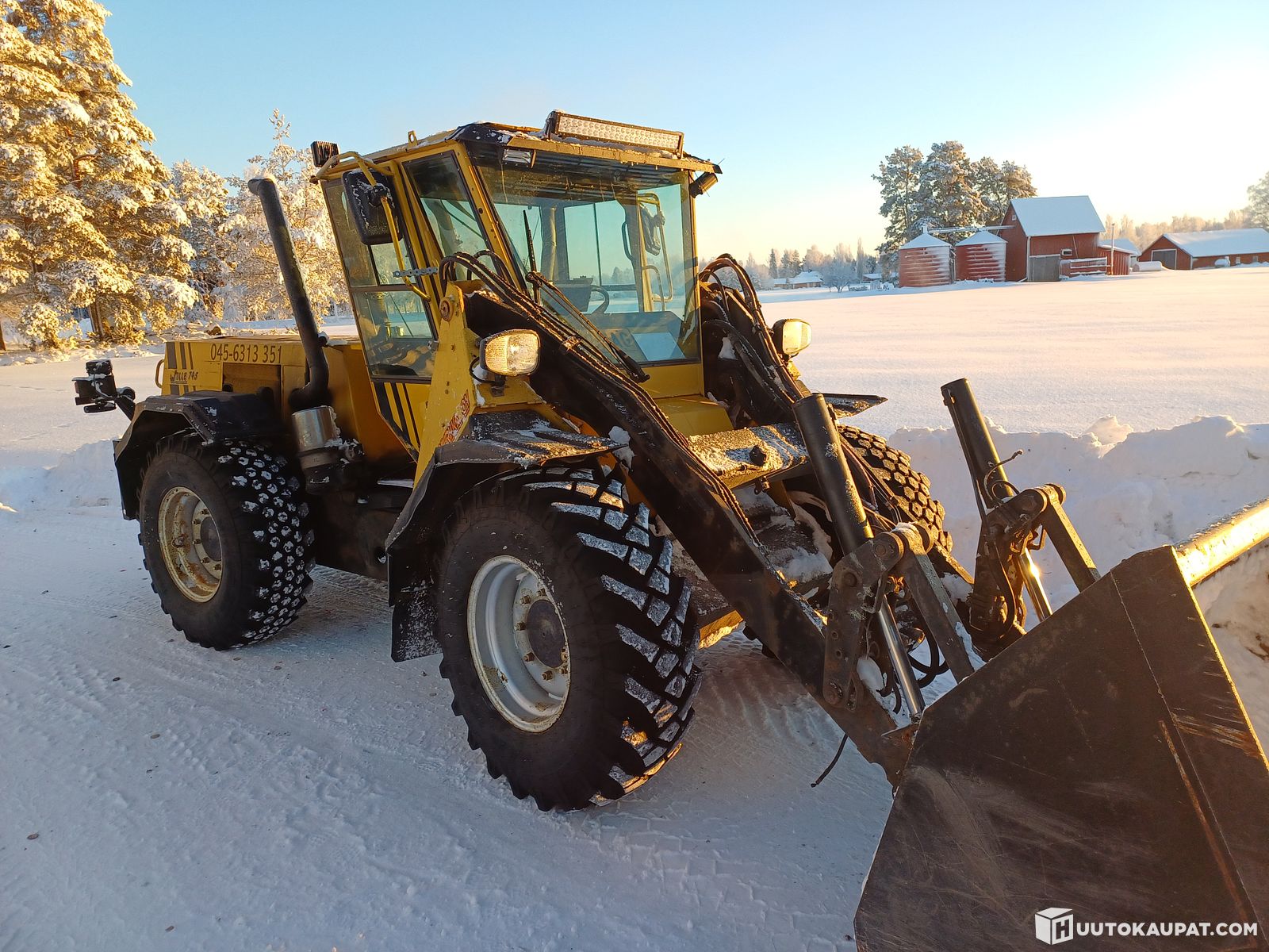 Connie Wille Super Servante Scan Vf huutokaupat.com