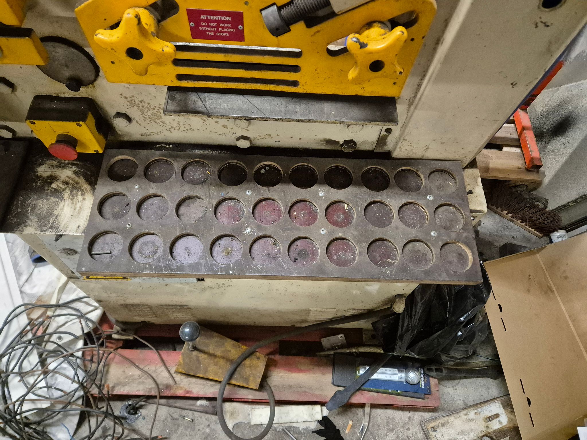 Image 3/8