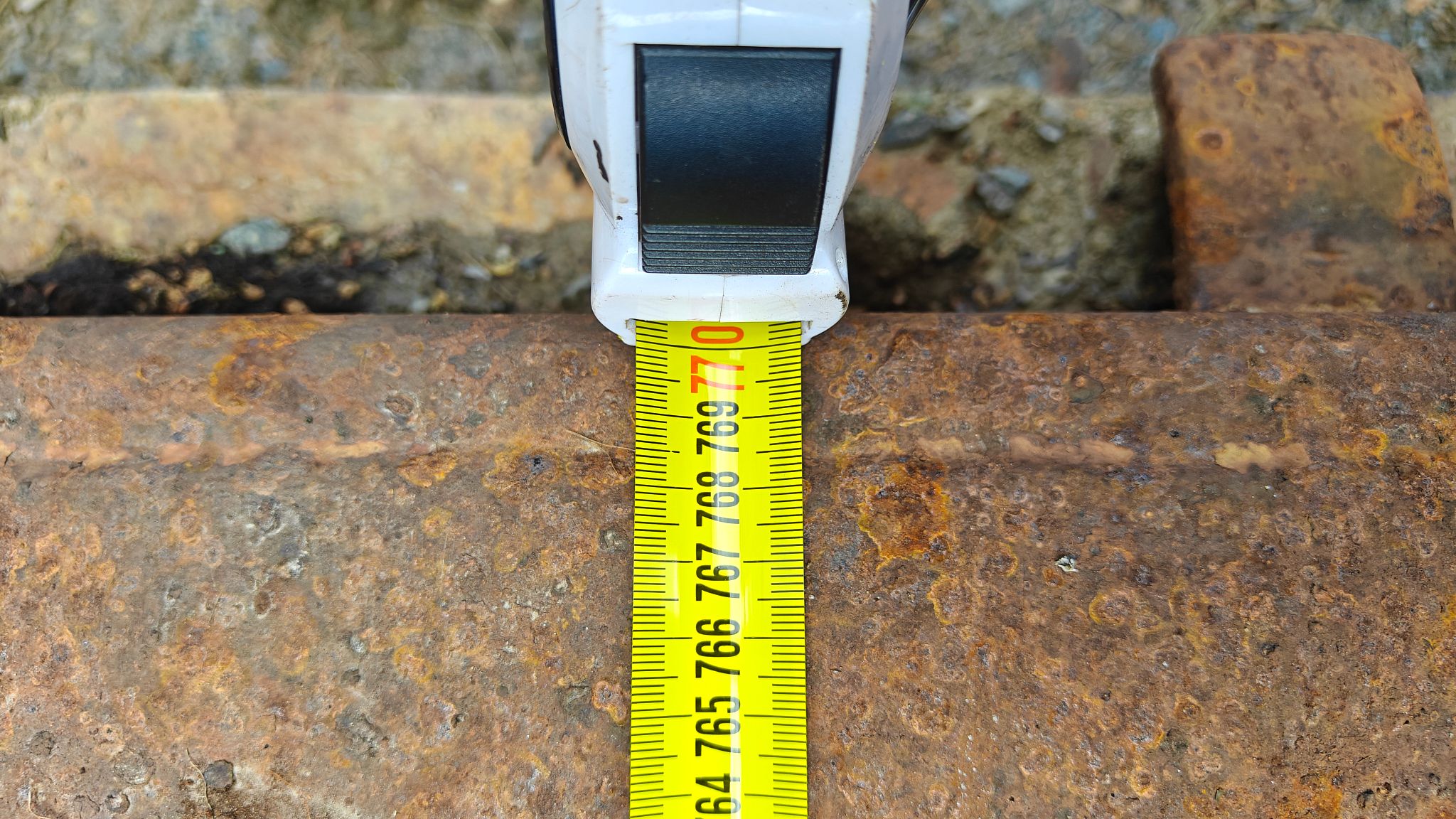 Image 7/12