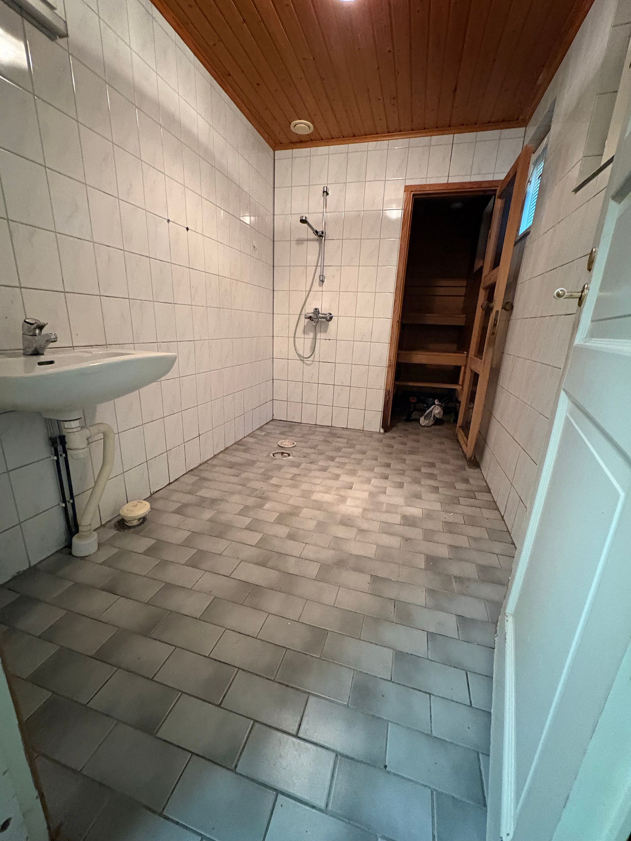 Image 11/14
