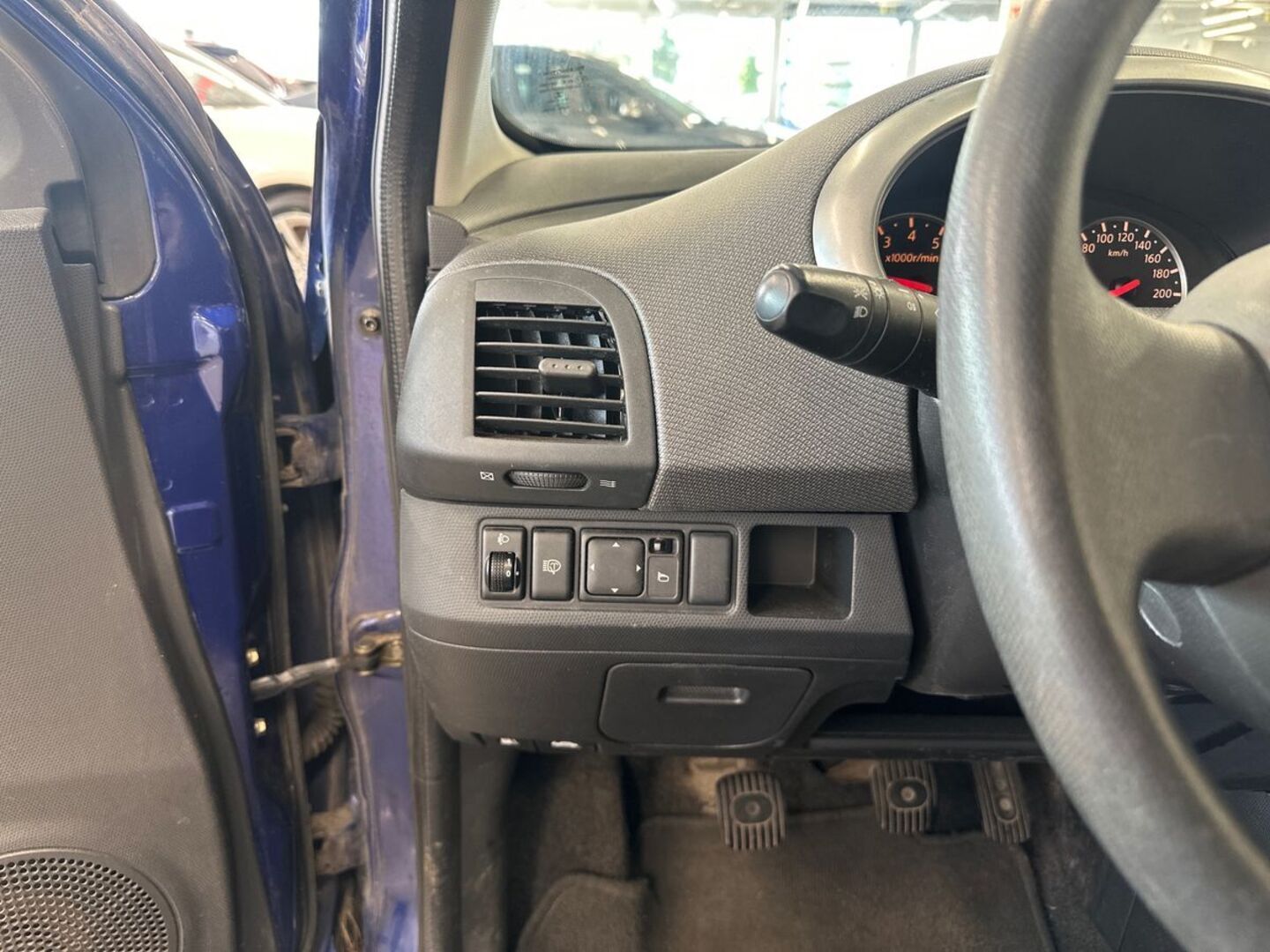 Image 6/23