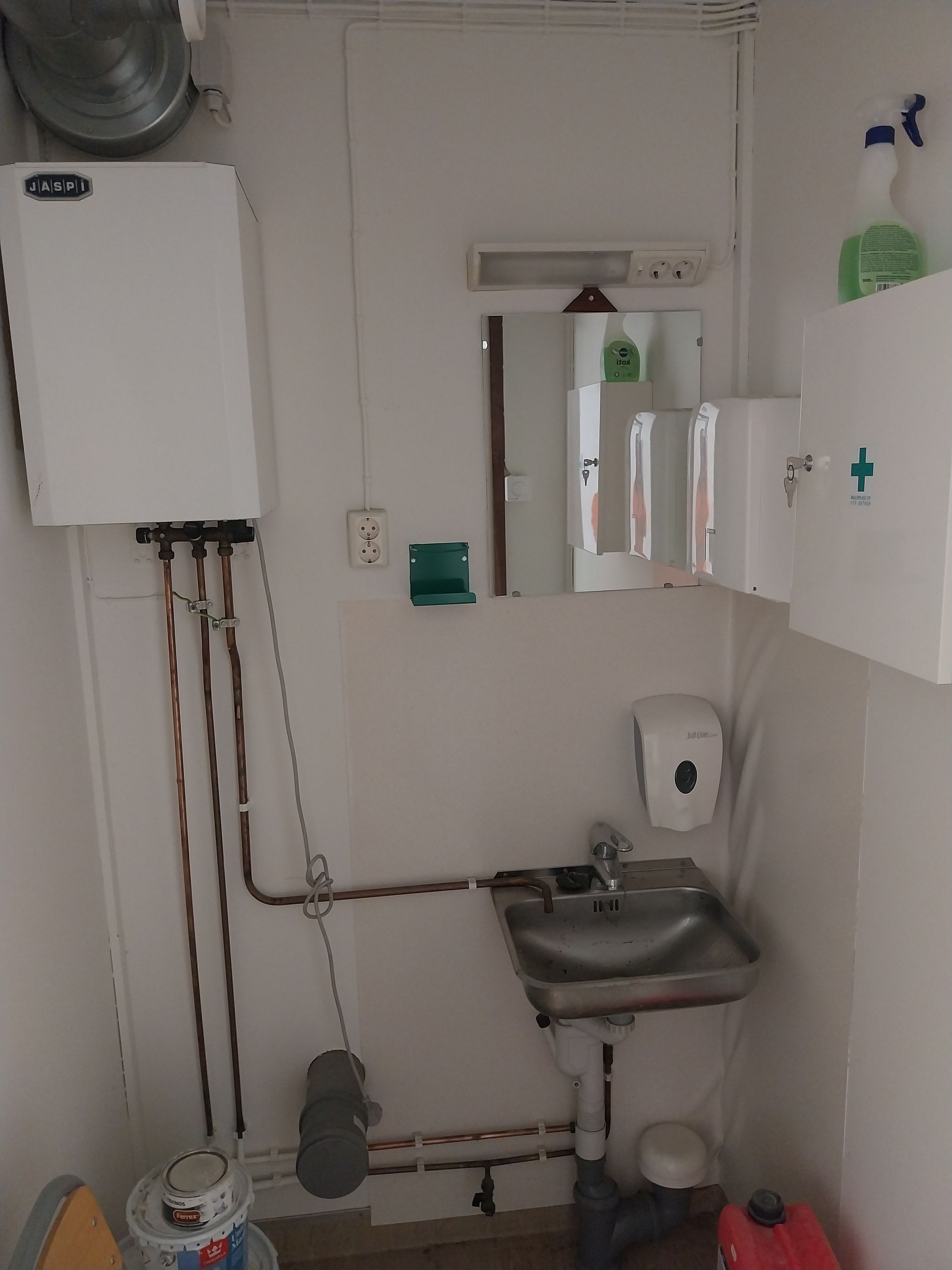 Image 4/4