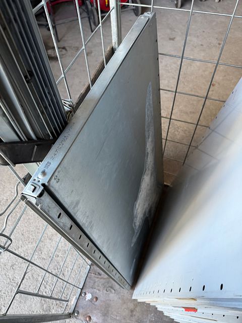 Image 8/17