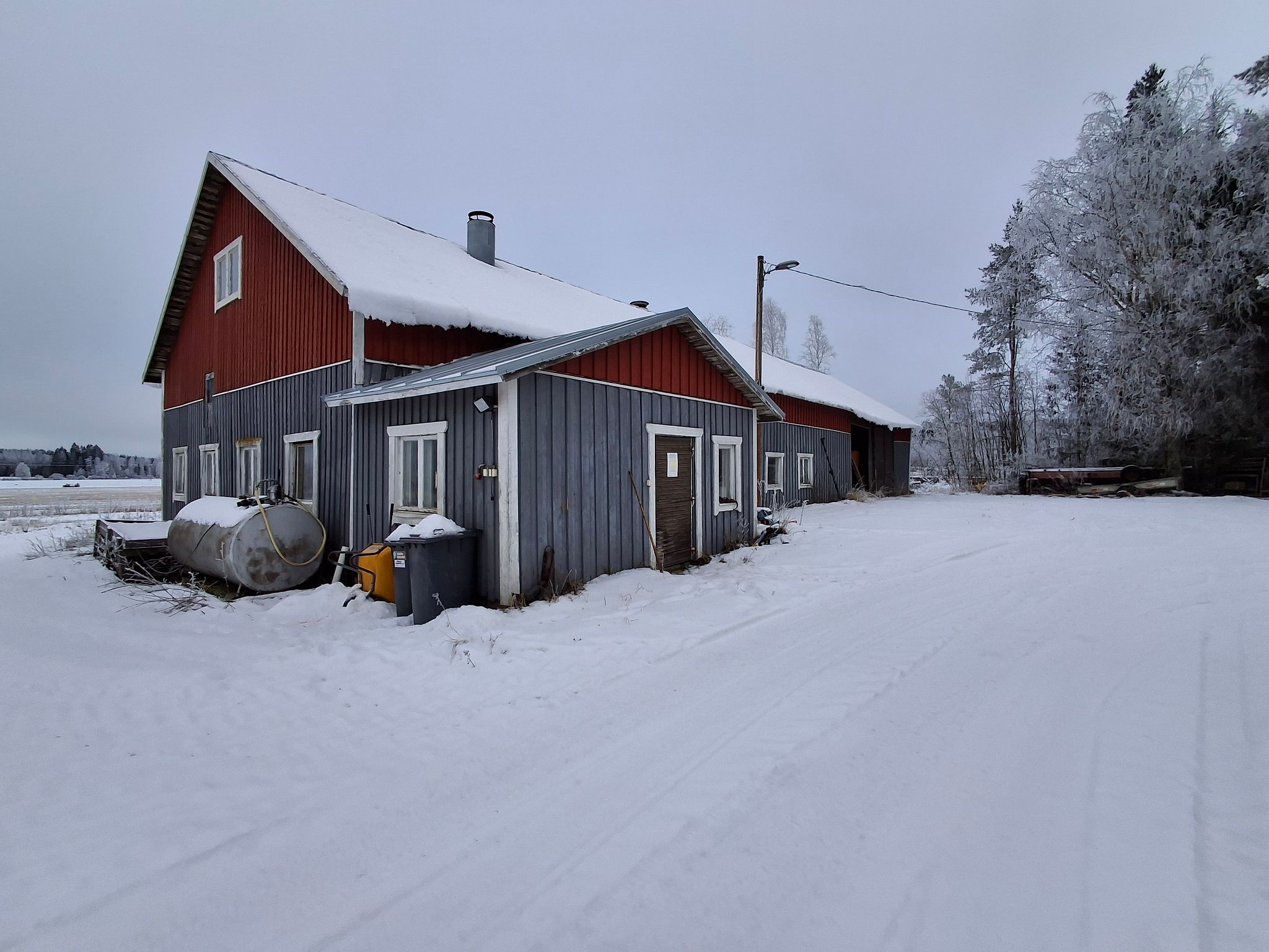 Image 2/24