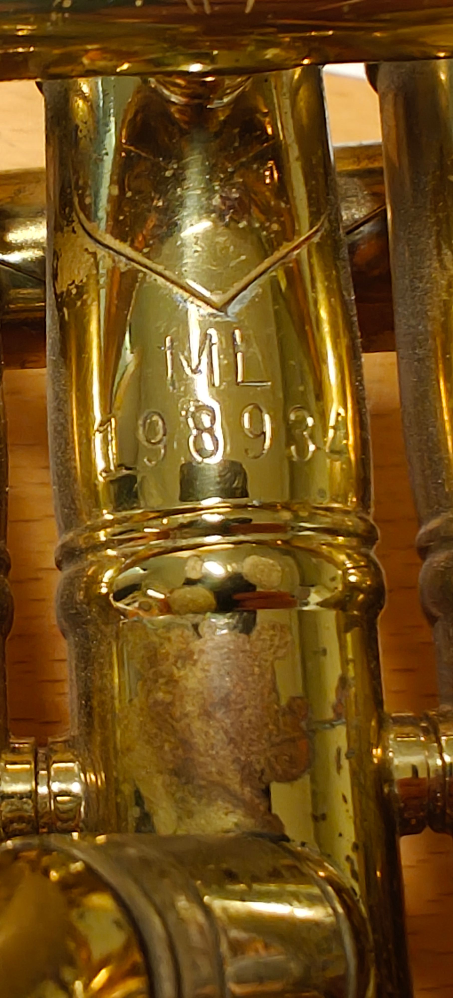 Image 8/10