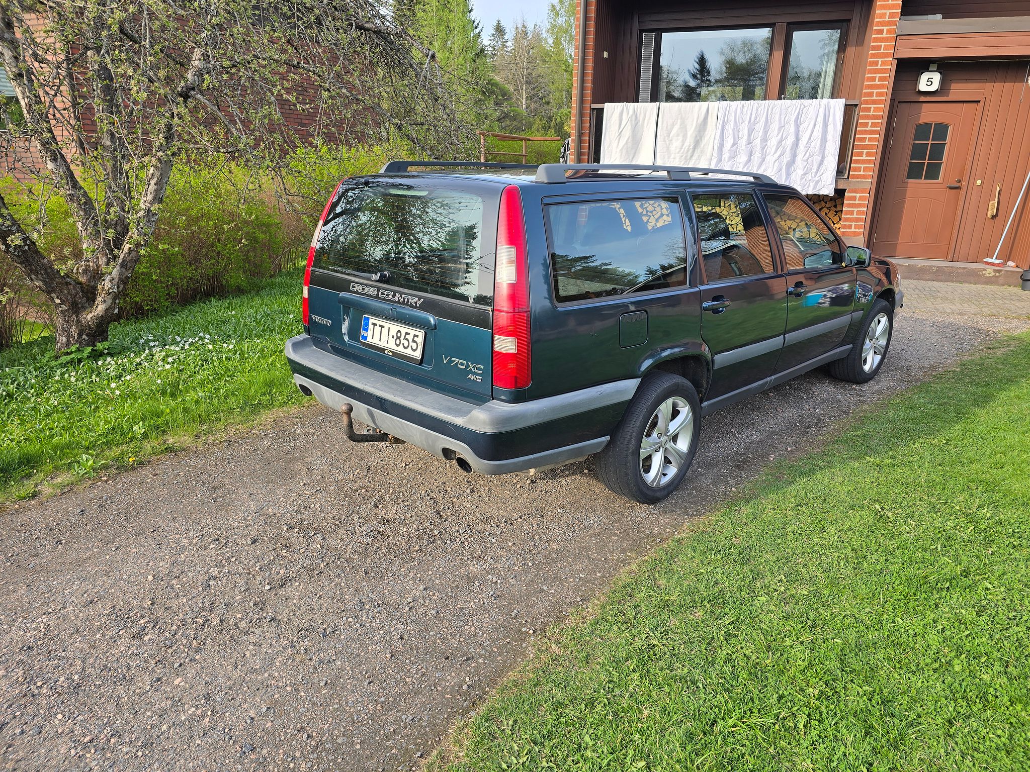 Image 4/12