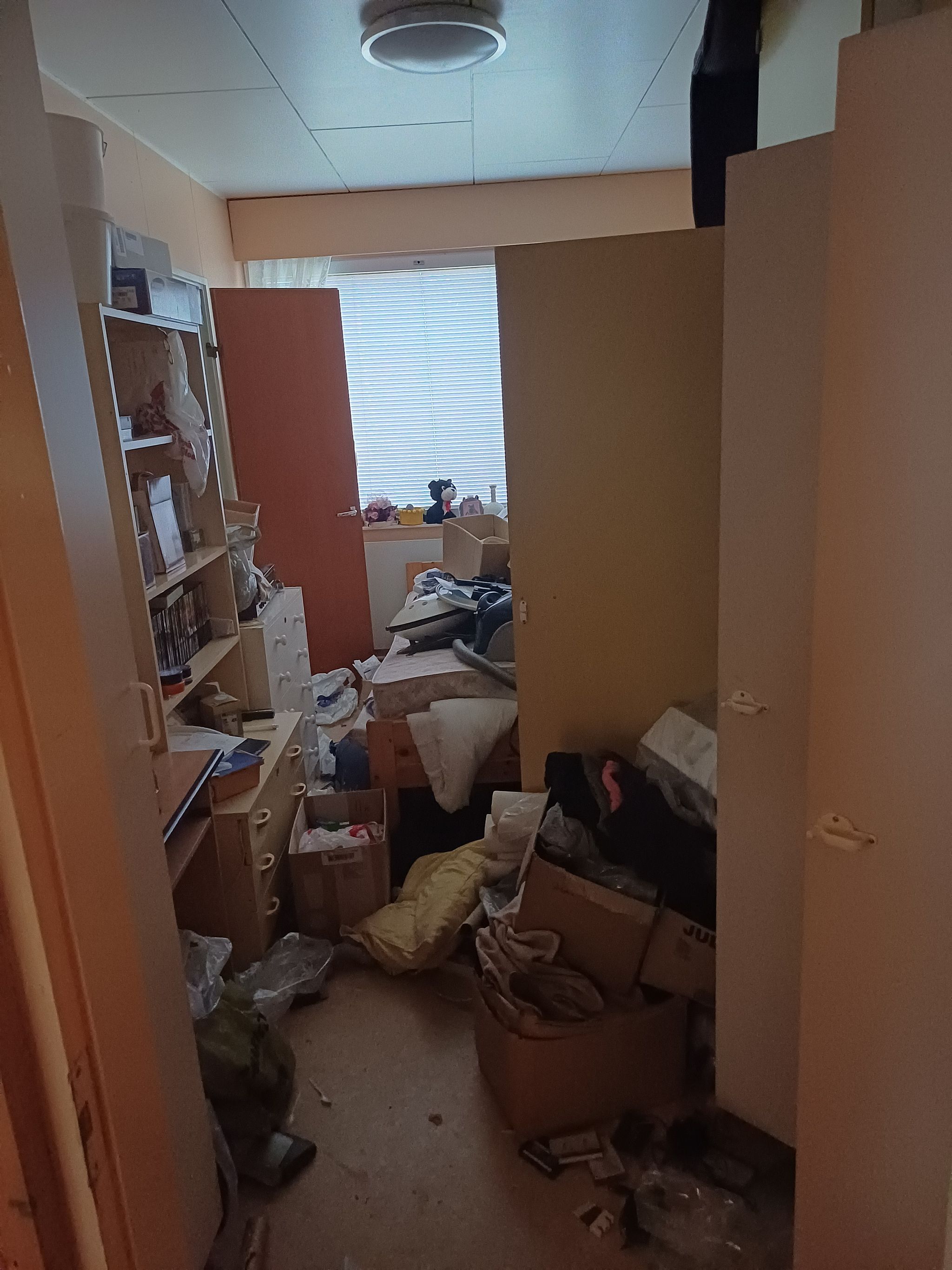 Image 11/26
