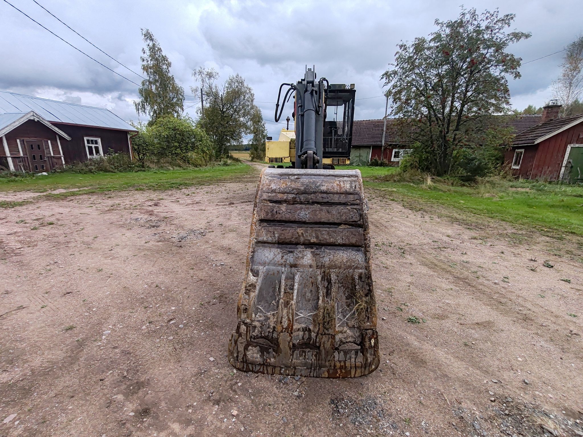 Image 3/46