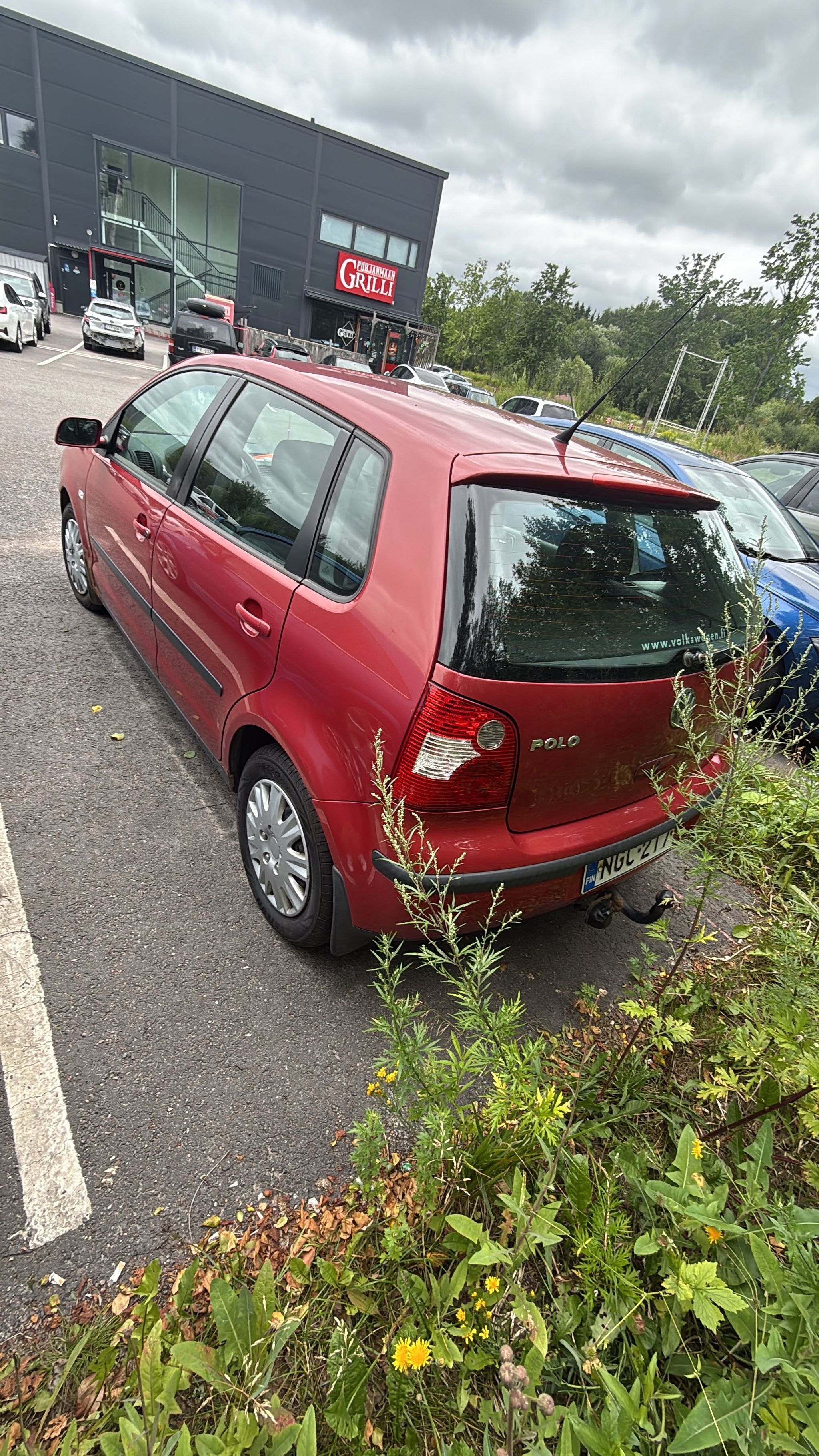 Image 6/10