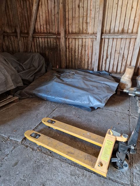 Image 4/21