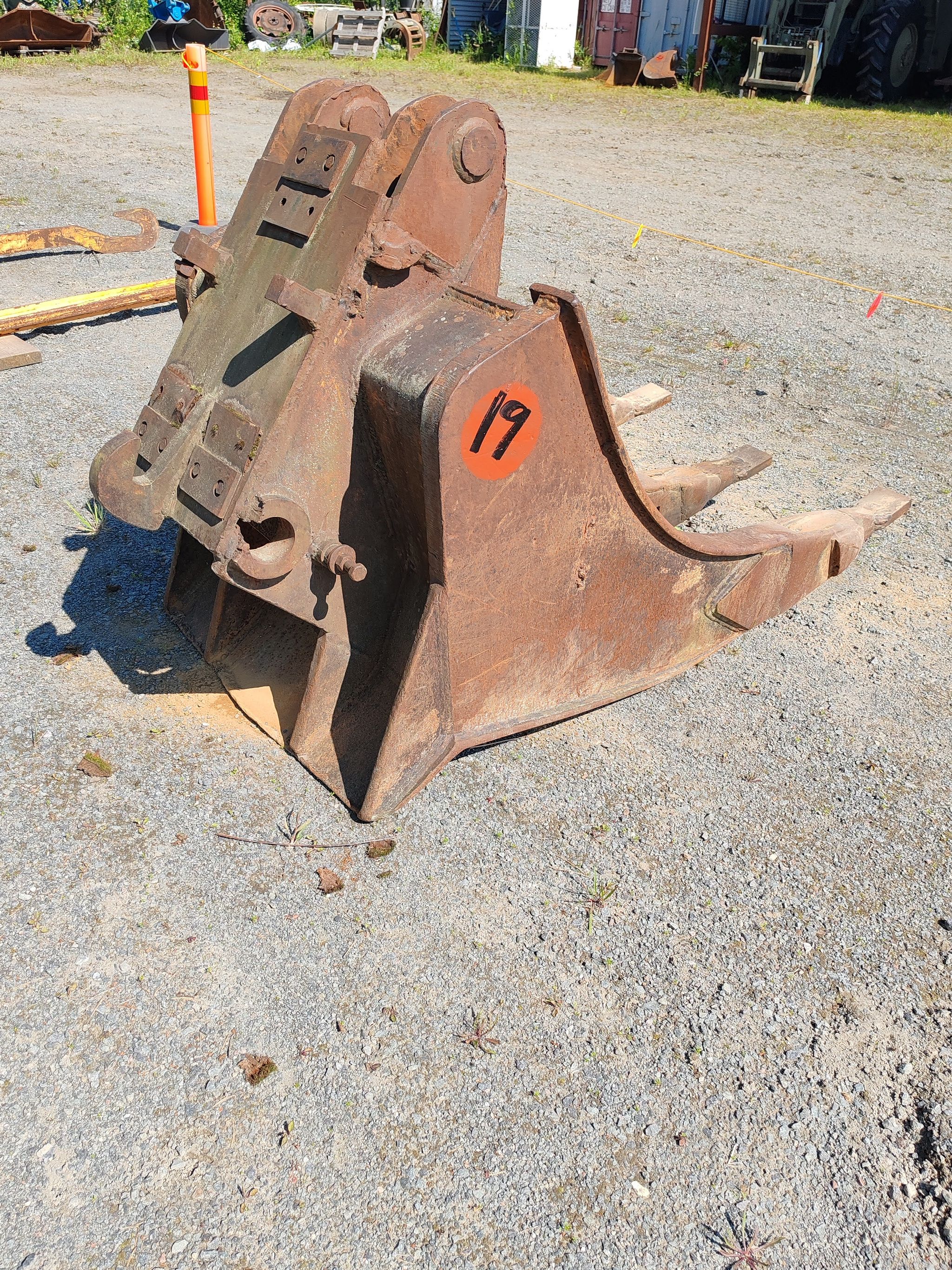 Image 3/11