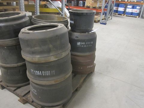 Image 1/4