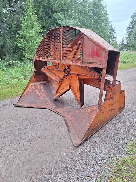 Image 1/9