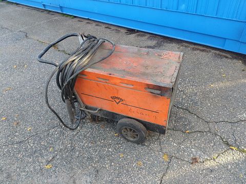 Image 2/4