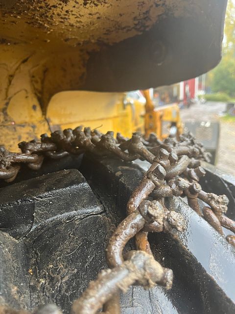 Image 4/8