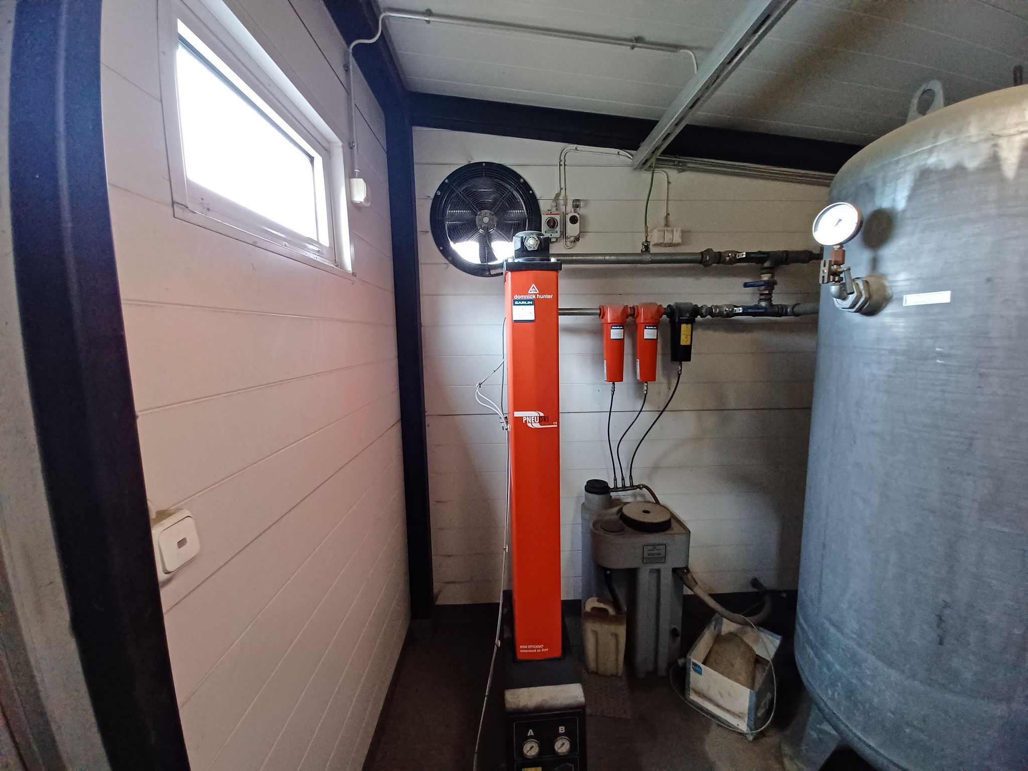 Image 3/7