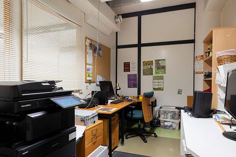 Image 15/36