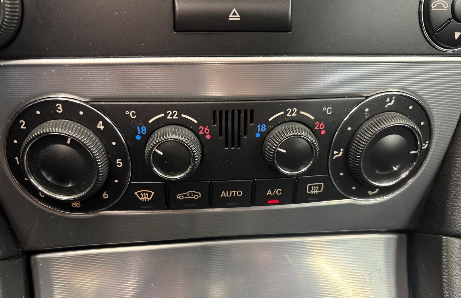 Image 20/26
