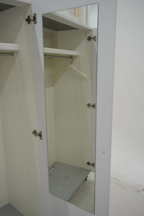 Image 5/13