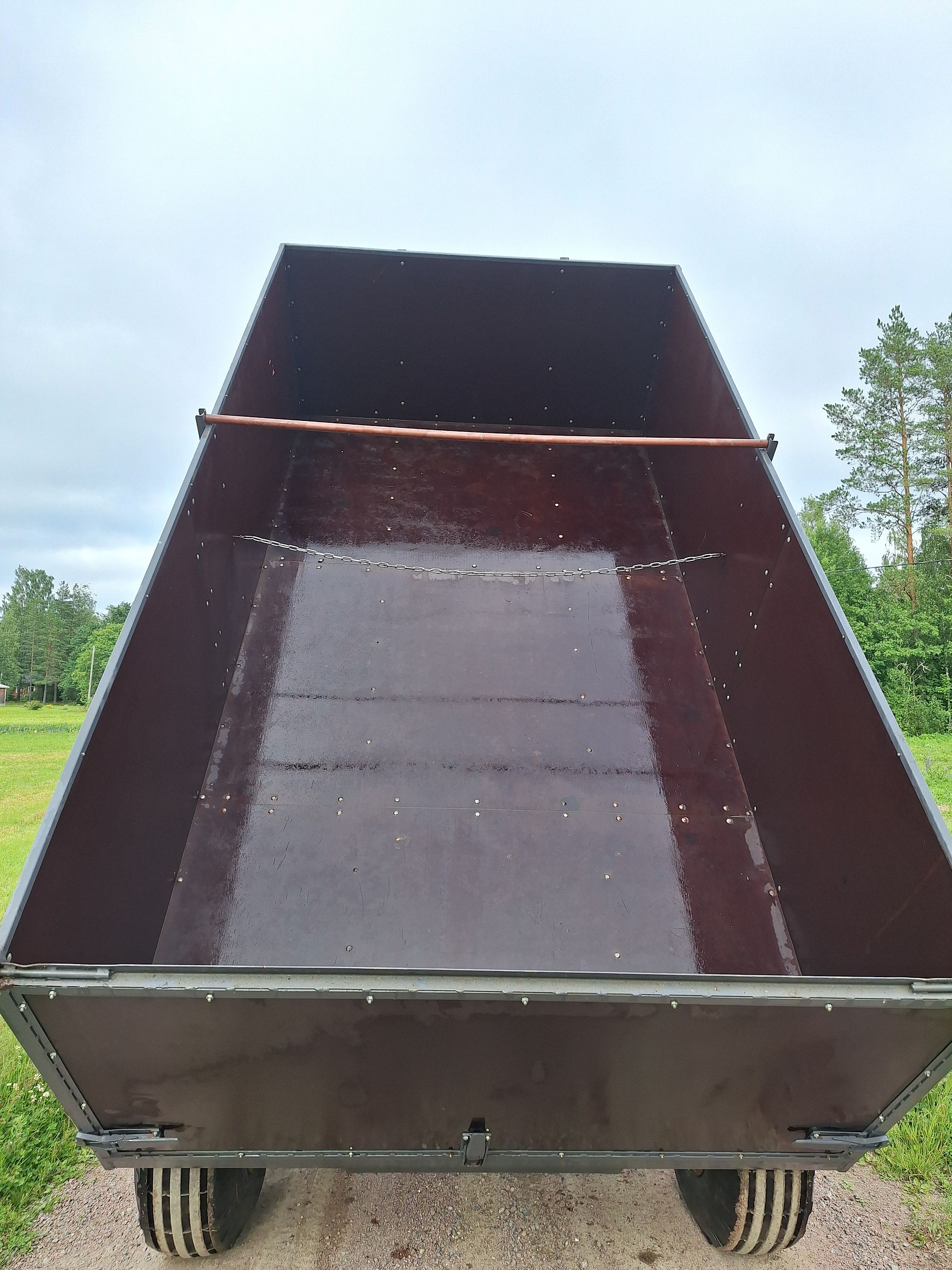 Image 12/12