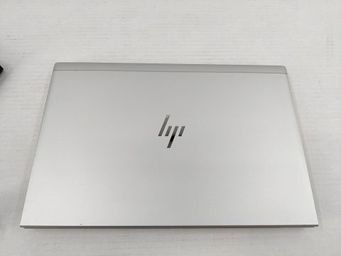 Image 2/6