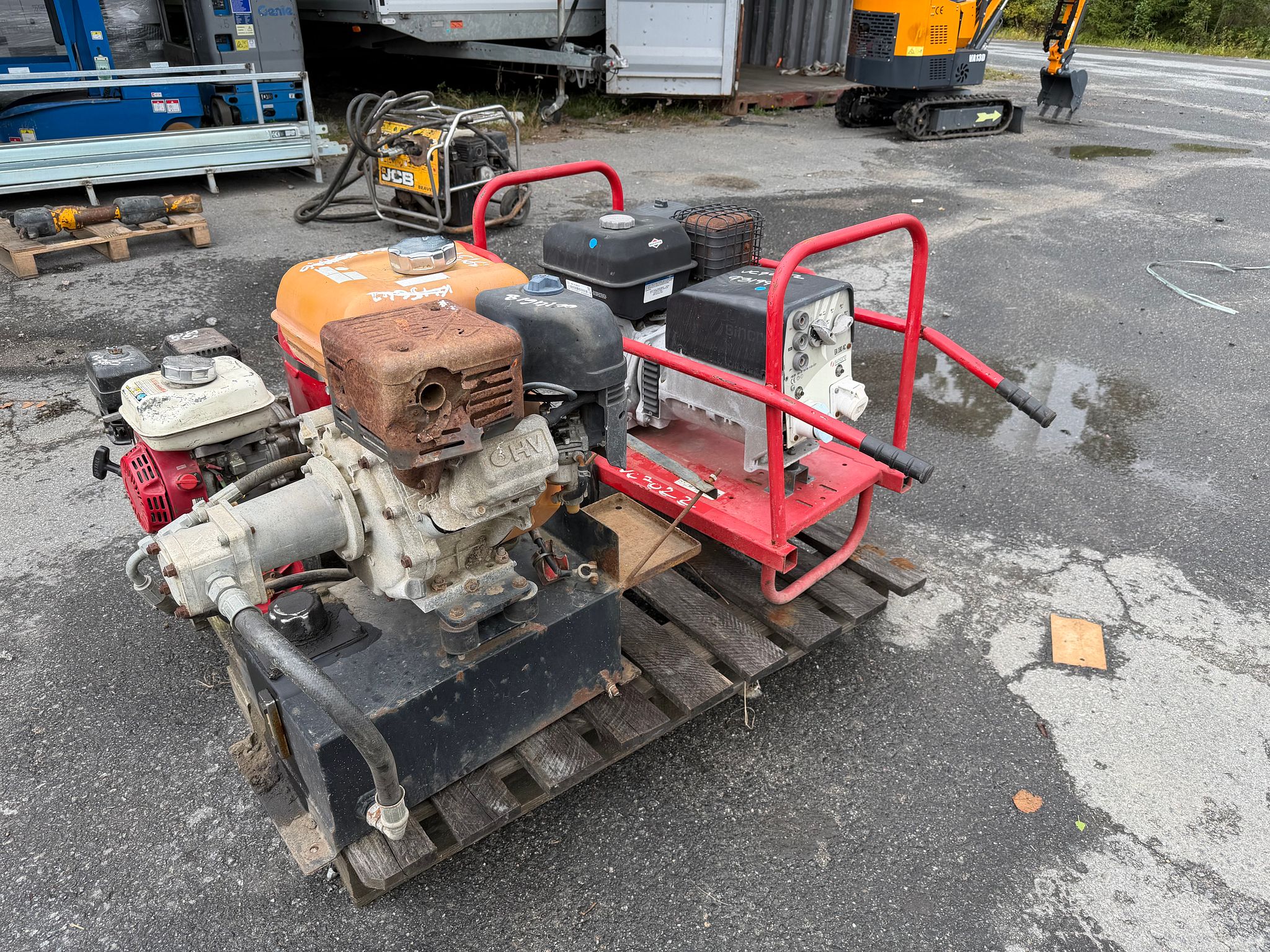 Image 7/8