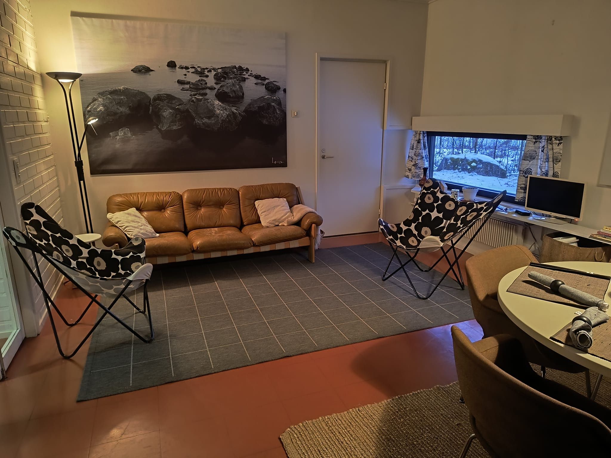 Image 3/64