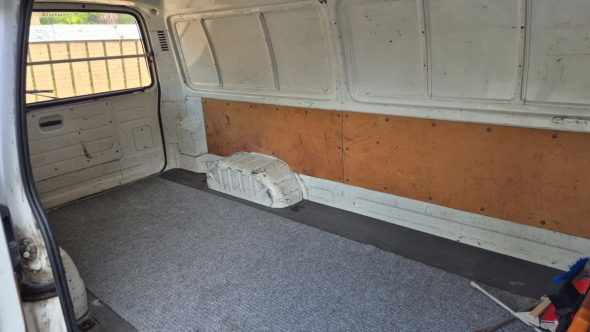 Image 14/21
