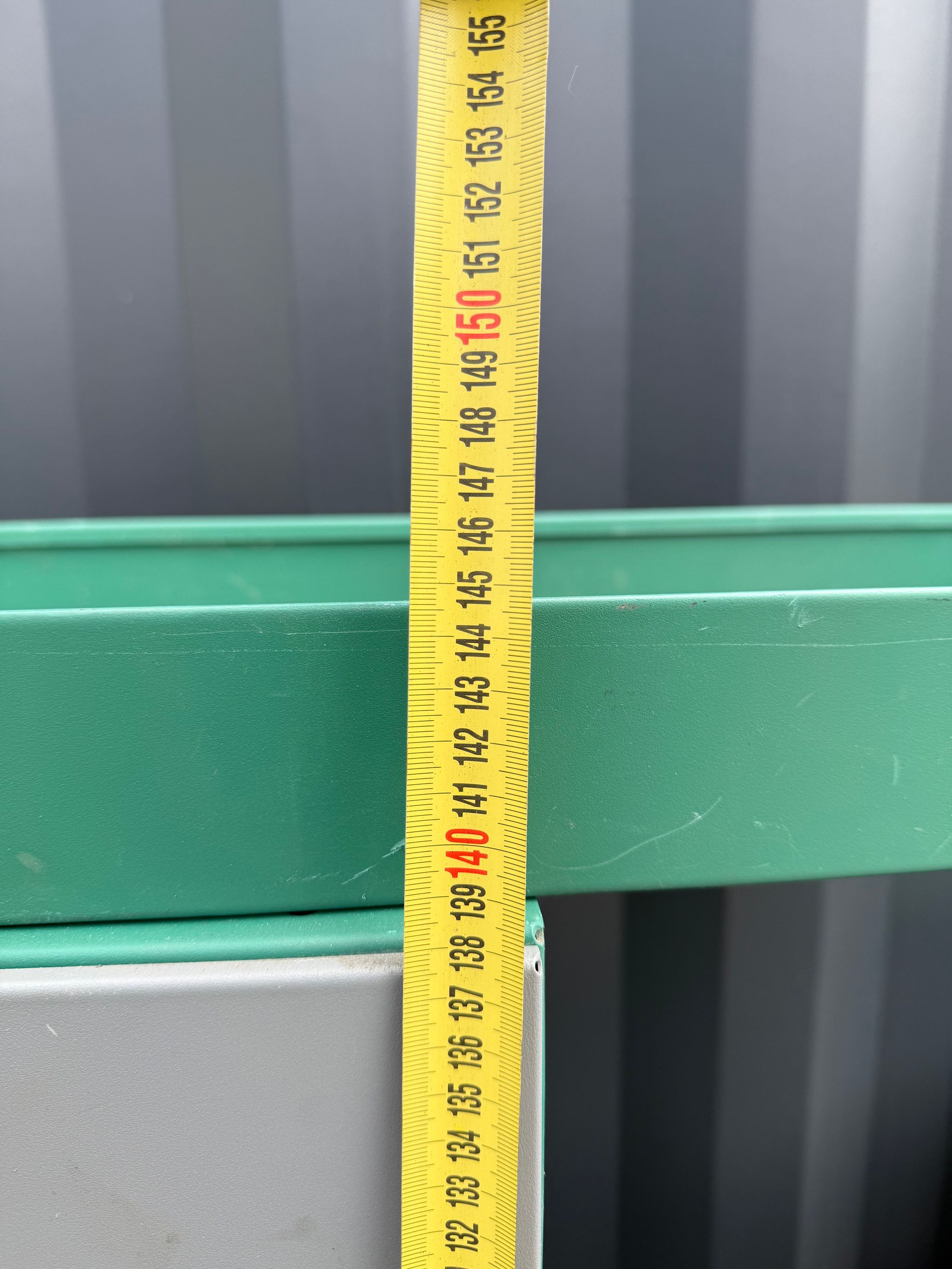 Image 8/10