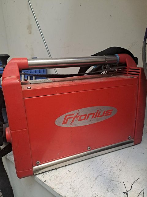 Image 2/3