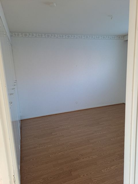 Image 6/11