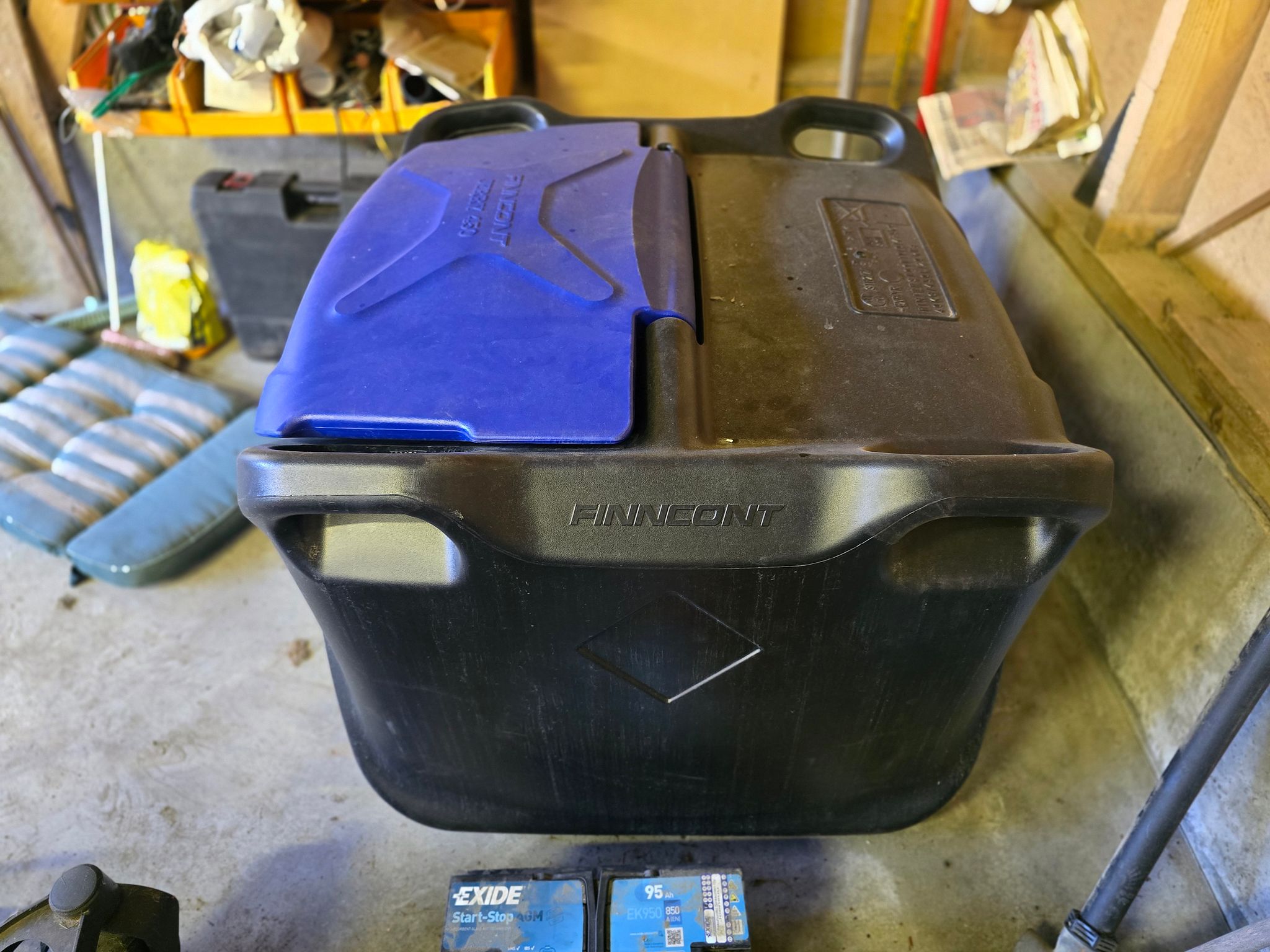 Image 2/4