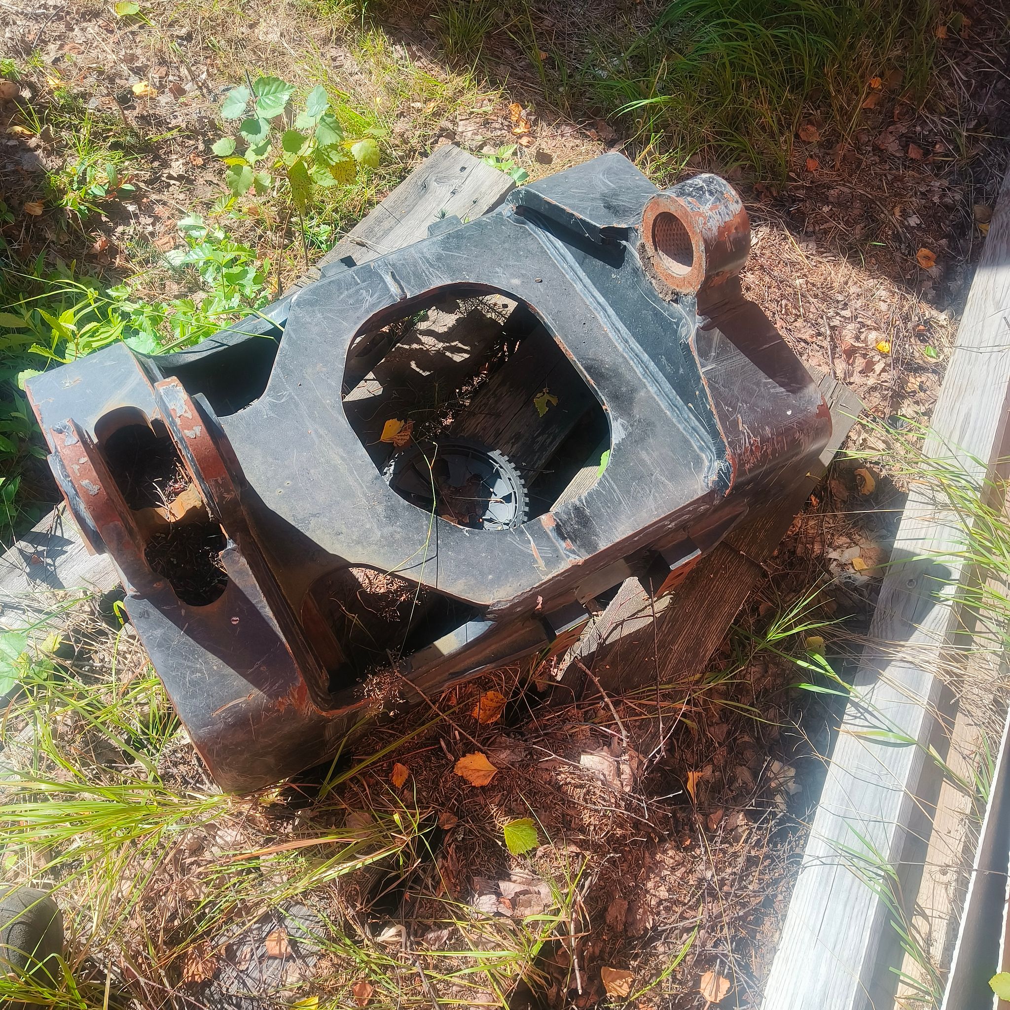 Image 2/4