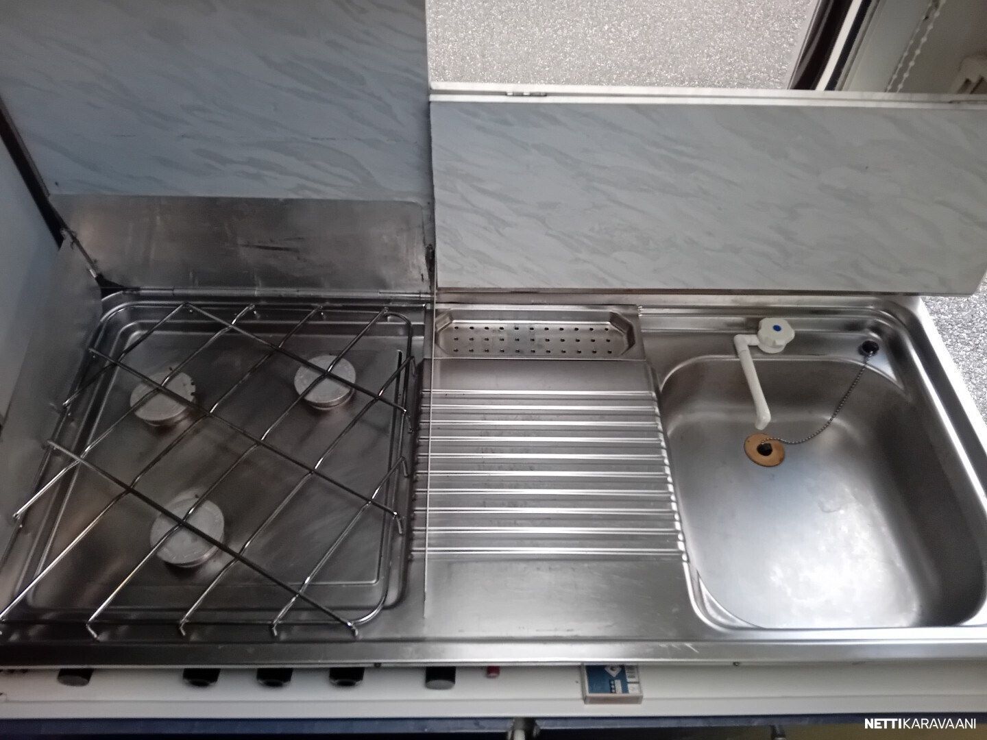 Image 8/8