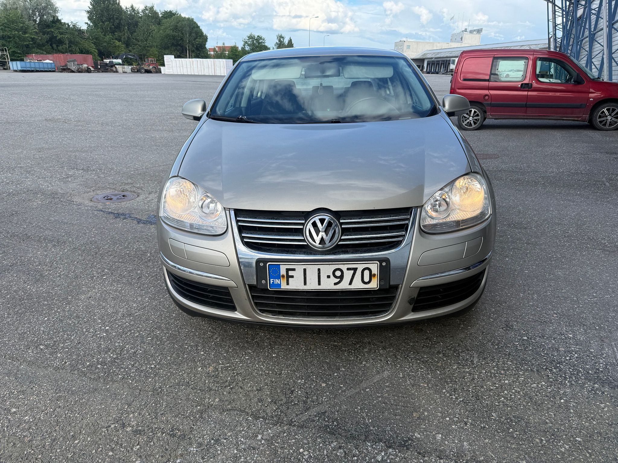 Image 2/12