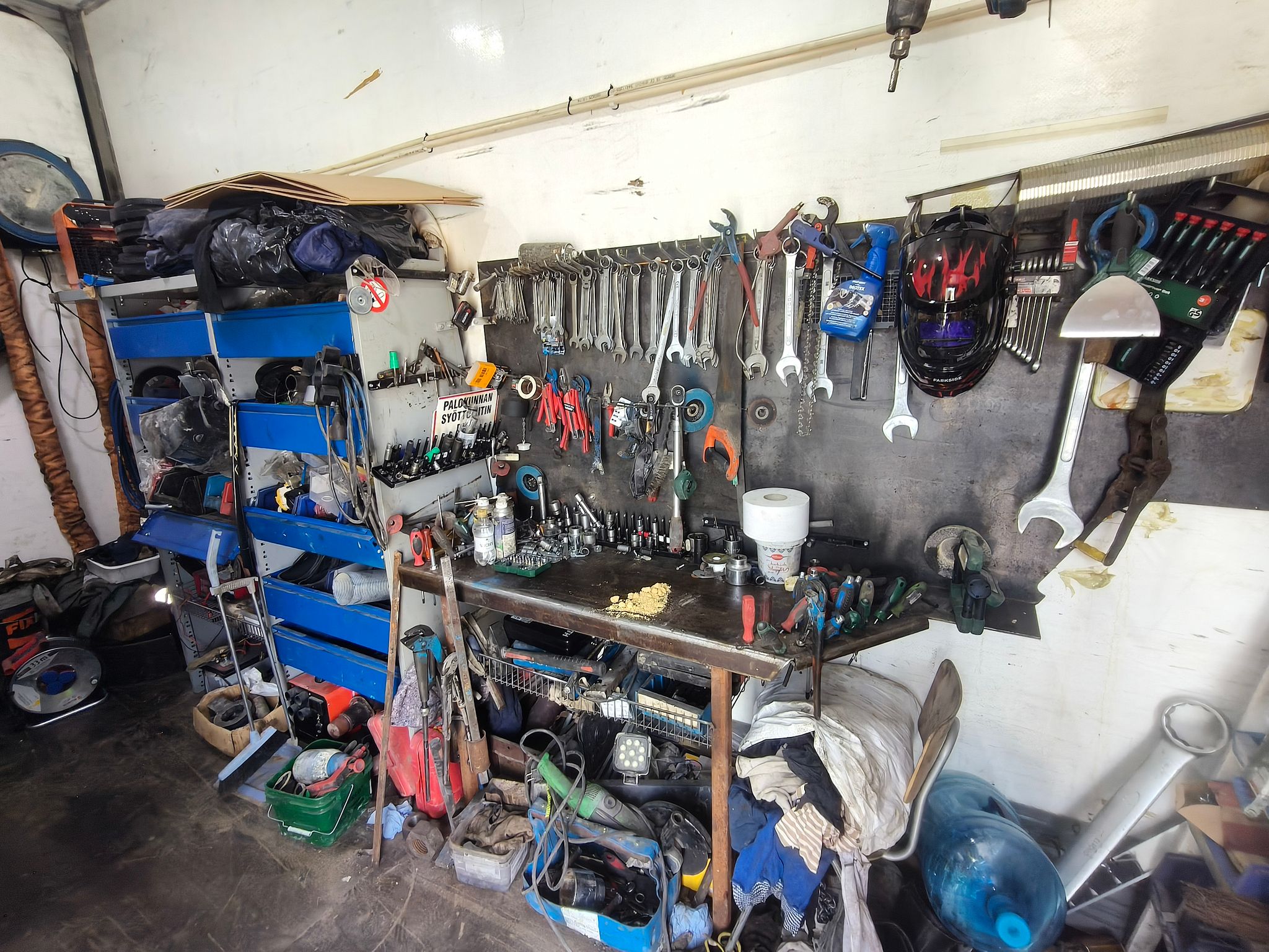Image 4/13