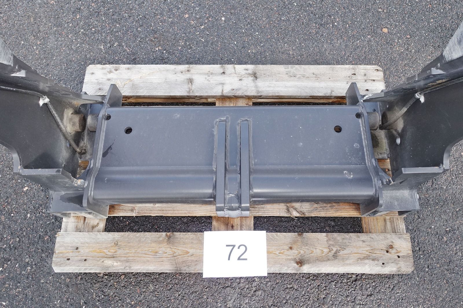 Image 1/12