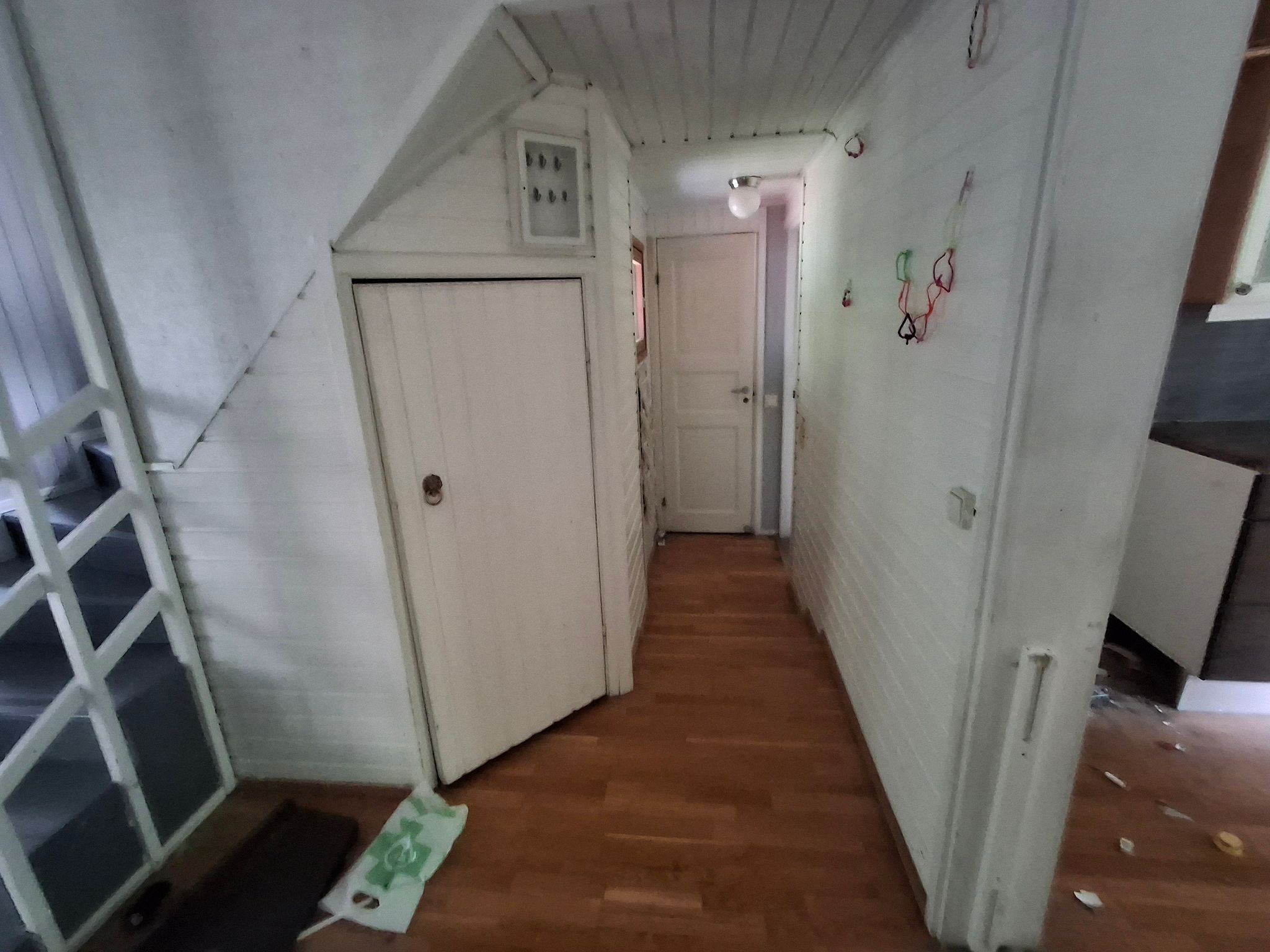 Image 8/26