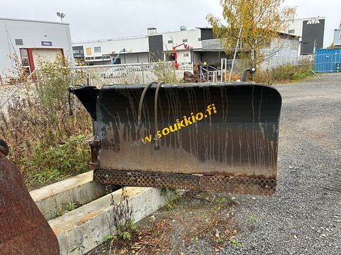 Image 1/9