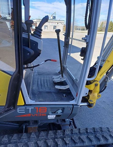 Image 3/16